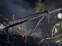 Wybuchł piec w budynku gospodarczym. Dwie osoby poważnie ranne