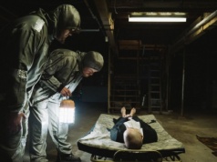 Bugonia nareszcie online. Gdzie obejrzeć sci-fi obsypane nominacjami do Oscarów?