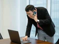 NSA każe płacić abonament RTV od każdego smartfona i komputera. Nie da się traktować tego wyroku poważnie