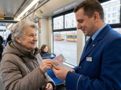 Dowód osobisty zamiast biletu? Seniorzy mogą się cieszyć