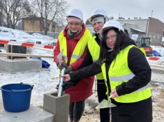 W Bełżycach trwa rozbudowa Zakładu Pielęgnacyjno-Opiekuńczego. Wmurowano kamień węgielny