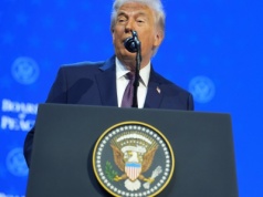 Donald Trump pozywa największy bank w USA i jego prezesa