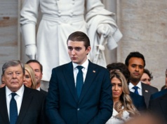 ​Najmłodszy syn Trumpa dzwoni na policję. "Ktoś pobił dziewczynę"