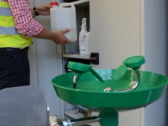 Oczomyjki – pierwsza reakcja w sytuacji zagrożenia wzroku