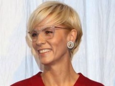 Tak Anita Werner wyglądała 20 lat temu, paradując w bikini w serialu o modelkach. Pamiętacie? (STARE ZDJĘCIA)