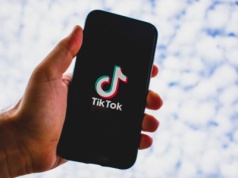 Chińska aplikacja TikTok dostępna na terenie USA wkrótce stanie się… amerykańska
