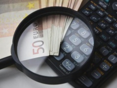 Praca w finansach: jakie zarobki i perspektywy?