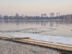 Załamał się lód. Łyżwiarz walczył o życie (REGION)