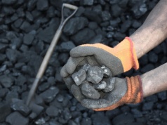 Ceny węgla dosłownie szaleją. Polaków wkrótce nie będzie stać na opał