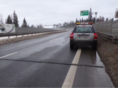 Została otwarta 1,5 roku temu. Na reprezentacyjnej polskiej drodze już pęka asfalt