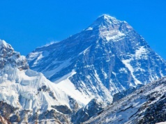 Najwyższa góra świata wciąż rośnie. Ustalenia naukowców zaskakują