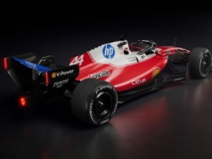 Ferrari SF-26 już jeździ. Hamilton ochrzcił auto w mokrym Fiorano