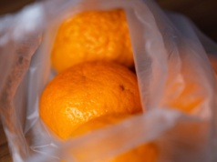 Państwowy instytut ostrzega przed tymi opakowaniami. Reakcja w całym organizmie