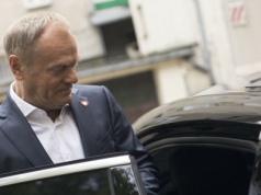 Kradzież Lexusa rodziny Tuska. Śledztwo się rozszerza, będą kolejne zarzuty