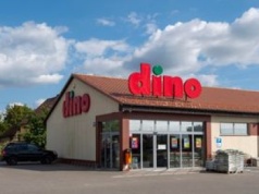 Autem staranowali drzwi Dino. Seria włamań do sklepów