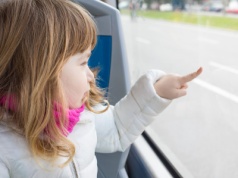 Trudna rozmowa, którą każdy powinien odbyć z dzieckiem. "Nie chciałam, aby koledzy zrobili to za mnie"