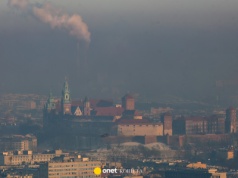 Smog niszczy cerę. Tak się przed nim zabezpieczysz