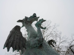 Nie tylko pod Wawelem! W Nowej Hucie także jest duży smok