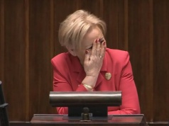 Festiwal wpadek posłanki KO. "Kompromitacja!" - krzyczała opozycja. WIDEO