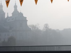 1228 proc. normy. Smog znów uderza w Polskę, a wymiana pieców grzęźnie przez biurokrację