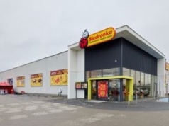 Biedronka zmienia godziny otwarcia. Pierwsza taka niedziela w tym roku