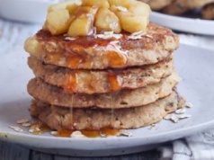 Dosypuję je do ciasta zamiast mąki. Racuchy smakują jak u babci, ale są zdrowsze