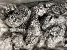 Narkotyki ukrył w podłokietniku