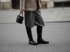 „Round-toe boots” wygrywają z ostrym noskiem. Ten miękki kształt zmienia proporcje zimowych stylizacji 2026