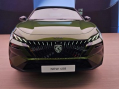 Stellantis ma duży problem z wydłużeniem zasięgu elektryków. Jaki?