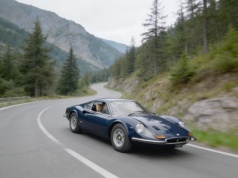 Ta gratka dla kolekcjonerów jest poza zasięgiem. 54 lata minęły, a Ferrari nadal wygląda jak nowe