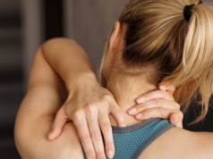 Masz wiecznie spięty kark? To może być sygnał, że żyjesz w ciągłym stresie