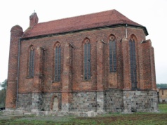 Kaplica owiana grozą i tajemnicą. Na namiocie archeologów pojawił się przerażający napis