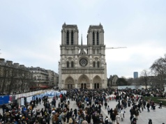 Znawca zabytków dla RMF FM: Przed katedrą Notre-Dame powstanie "leśna polana"