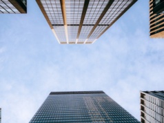 Umowa BMS–Janux o wartości 850 mln USD wzmacnia strategię onkologiczną spółki