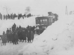 Wilki wchodziły do wagonów. Potężna zima sparaliżowała kolej