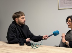 „Nie chlebem”. Ekspertka przypomina, aby nie dokarmiać ptaków pieczywem