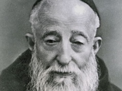 Wprowadzono relikwie św. Leopolda Mandicia do parafii św. Łukasza w Łodzi