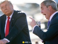 "Chłopiec na posyłki". Czy przyjaźń z Donaldem Trumpem pogrąży Nigela Farage'a? Te dane mogą pozbawić "ojca brexitu" pewności siebie