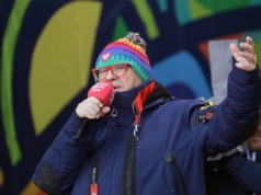 Lot z ministrem i złote korki. To politycy wystawili na aukcje WOŚP