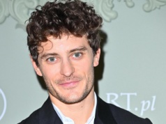 Jakub Orliński na zdjęciu z Rihanną i Brigitte Macron. Zdradził, co usłyszał od piosenkarki