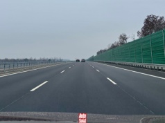 Ferie zimowe w pełni. Kierowcy powinni unikać tych tras. Są też dobre wiadomości