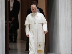 "Z bólem śledzę rozwój wydarzeń". Papież apeluje ws. Ukrainy