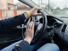 Wsiadasz, ruszasz, a auto już cię śledzi. Dane trafiają dalej, niż do komputera pokładowego