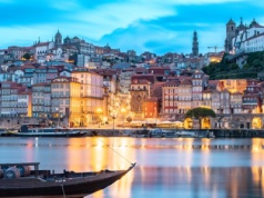 Łagodna zima, niskie ceny i liczne zabytki. Odwiedź to miasto, nim ruszą do niego tłumy