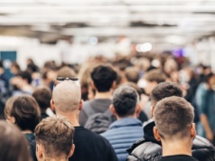 To nie AI zdecyduje o przyszłości. Eksperci z Davos o ochronie rynku pracy