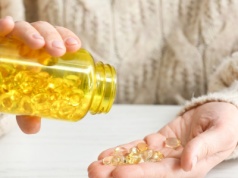 Witamina D wydłuża młodość? Hamuje skracanie telomerów i procesy starzenia