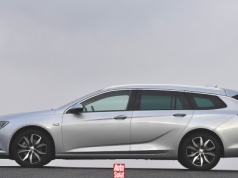 Najlepsze samochody za 80 tys. zł. Mechanik miał do wyboru trzy. Nie wahał się