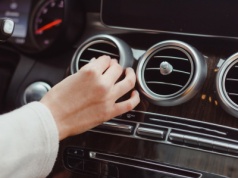 10 min pracy i od razu poczujesz różnicę w kabinie. Ten element wymienisz sam