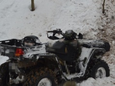 Tragiczny wypadek w lesie. Quad przygniótł 44-latka, mężczyzna zmarł