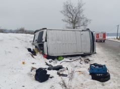 Wypadki, opóźnione pociągi, zamknięte szkoły, na chodnikach lód! Ciężki dzień w regionie